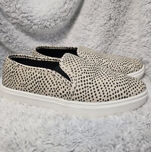 Time and Tru Black and Cream Slip-On Shoe